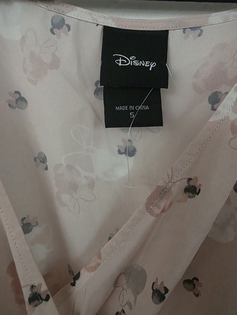 NWOT Torrid Disney Pink Minnie Faux Wrap Blouse - Picture 4 of 6